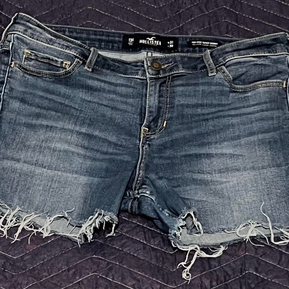 Hollister-co Women's Blue and Navy Shorts